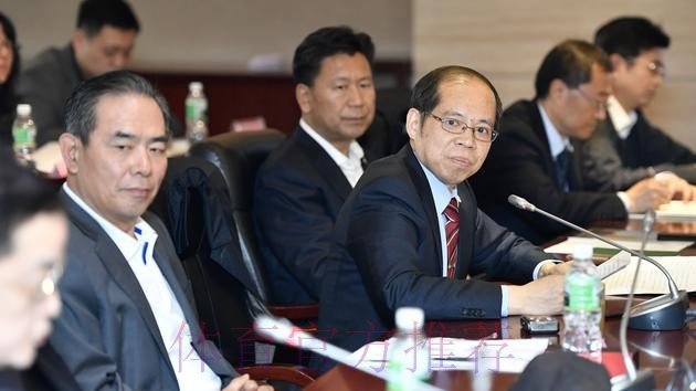 履职国际足联理事 蔡振华张剑一行参加67届国际足联代表大会